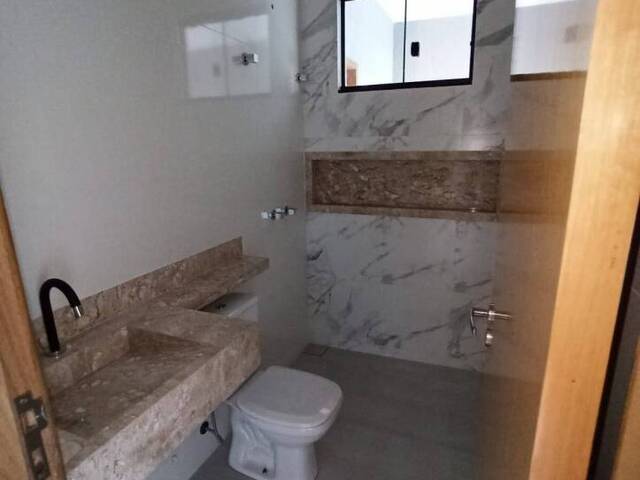 Casa para Venda em Aparecida de Goiânia - 3