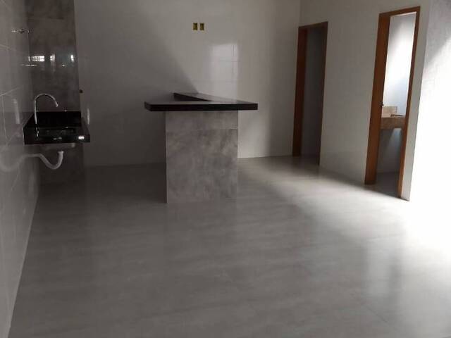 Casa para Venda em Aparecida de Goiânia - 5