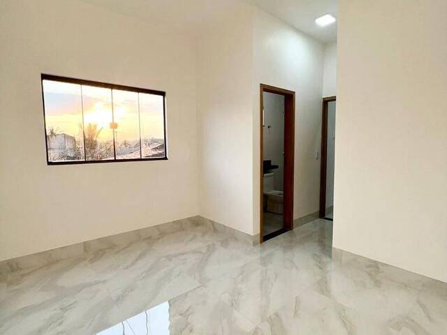 Casa para Venda em Goiânia - 4