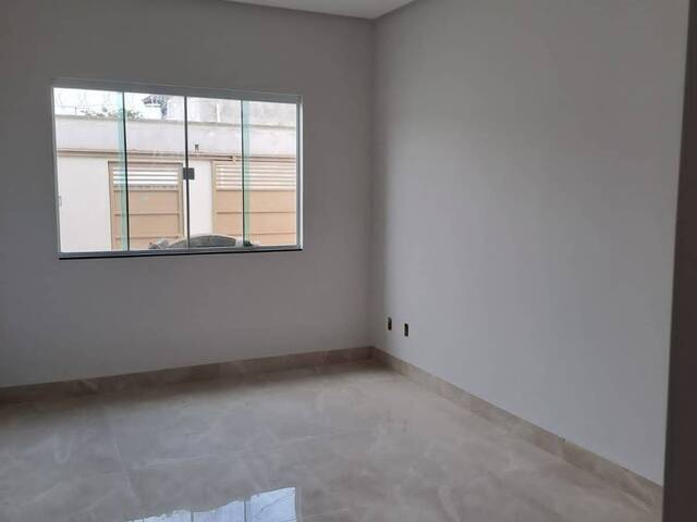 Casa para Venda em Aparecida de Goiânia - 3