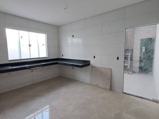 Casa para Venda em Aparecida de Goiânia - 5