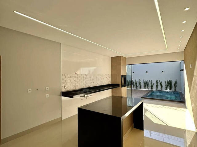 Casa para Venda em Goiânia - 5