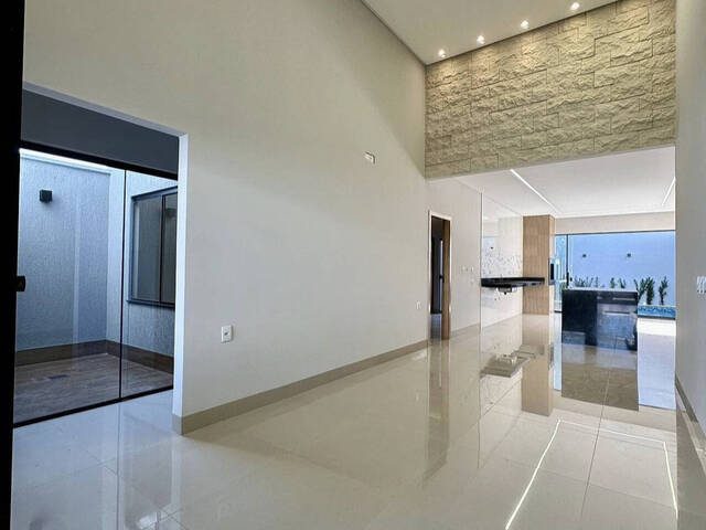 Casa para Venda em Goiânia - 4