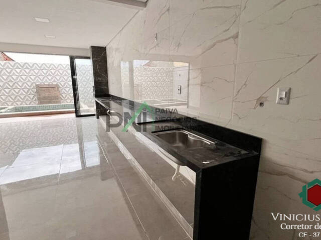 Casa para Venda em Goiânia - 3