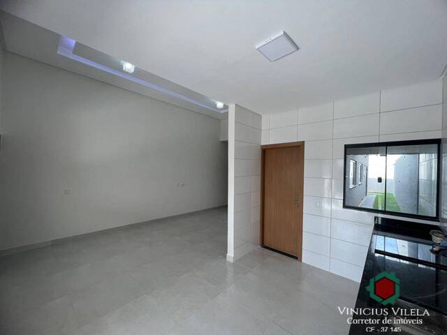 Casa para Venda em Goiânia - 3