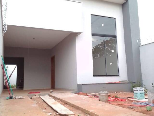 Casa para Venda em Aparecida de Goiânia - 2