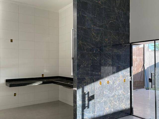 Casa para Venda em Aparecida de Goiânia - 2