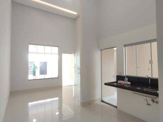 Casa para Venda em Goiânia - 4