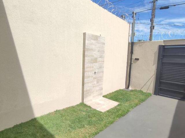 Casa para Venda em Goiânia - 3