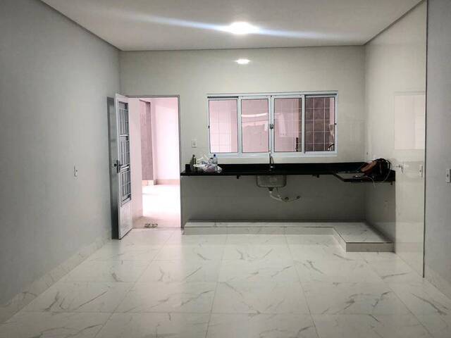 Casa para Venda em Aparecida de Goiânia - 3