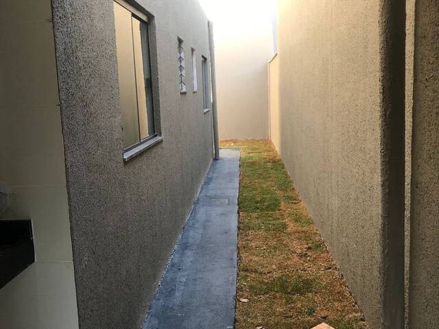 Casa para Venda em Goiânia - 3