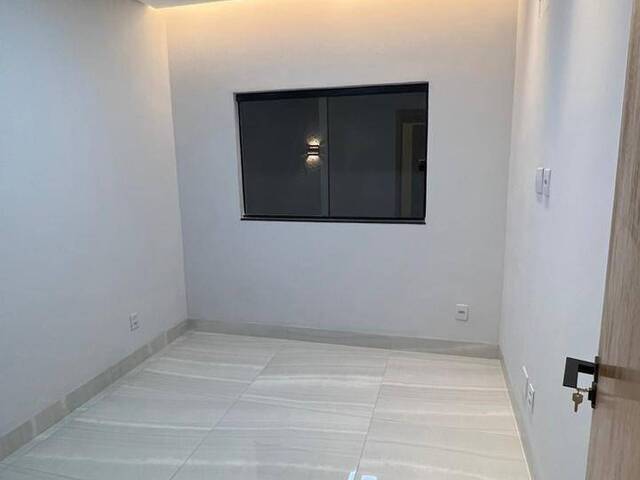 Casa para Venda em Goiânia - 4