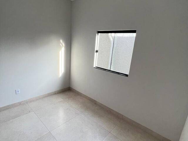 Casa para Venda em Goiânia - 3