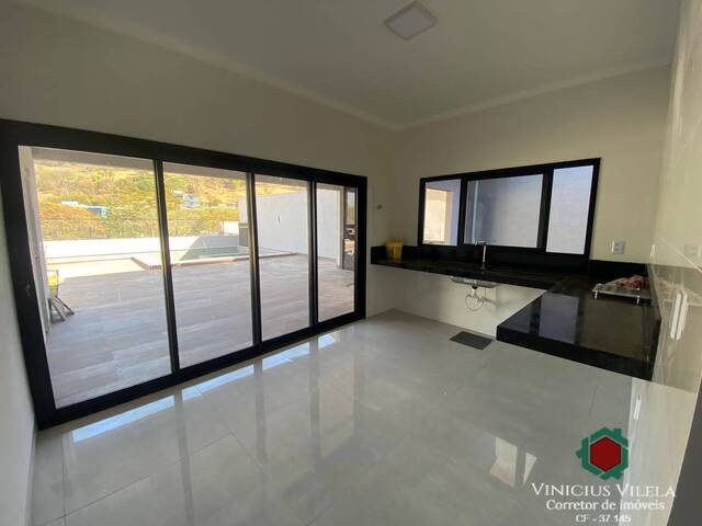 Casa para Venda em Goiânia - 3