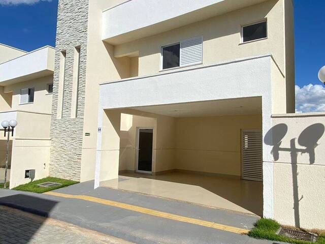 Casa para Venda em Aparecida de Goiânia - 2