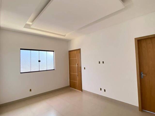 Casa para Venda em Aparecida de Goiânia - 5
