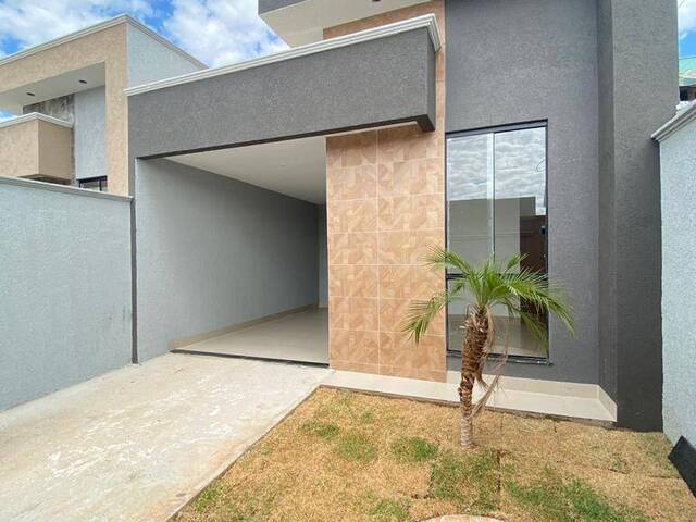 Casa para Venda em Aparecida de Goiânia - 2