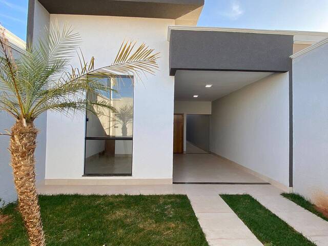 Casa para Venda em Aparecida de Goiânia - 2