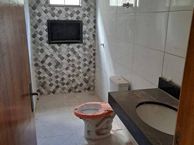 Casa para Venda em Goiânia - 3