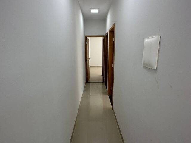 Casa para Venda em Aparecida de Goiânia - 3