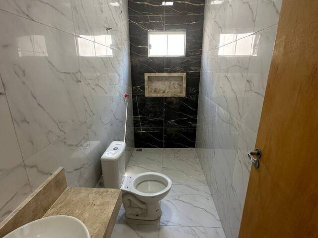 Casa para Venda em Aparecida de Goiânia - 4