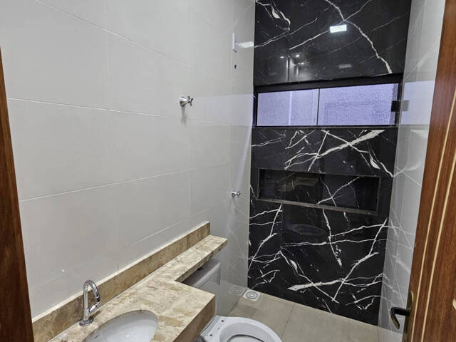 Casa para Venda em Goiânia - 2