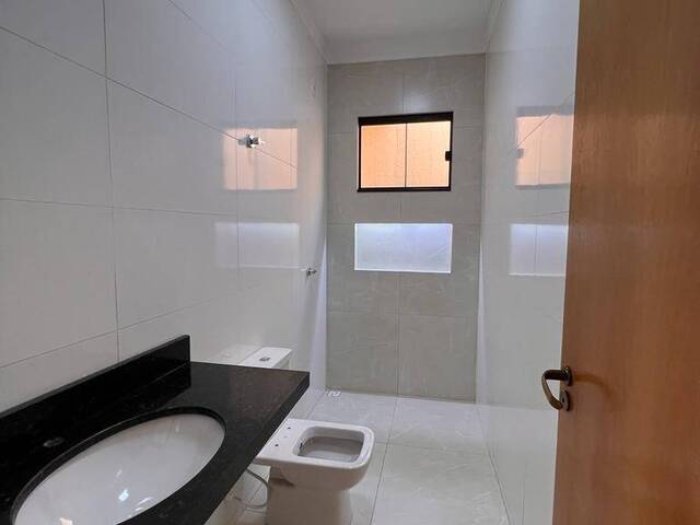 Casa para Venda em Aparecida de Goiânia - 4