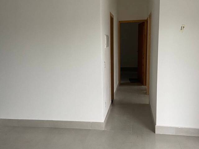 Casa para Venda em Goiânia - 4