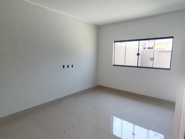 Casa para Venda em Aparecida de Goiânia - 4