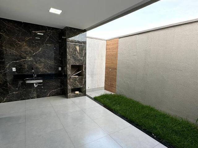 Casa para Venda em Goiânia - 5