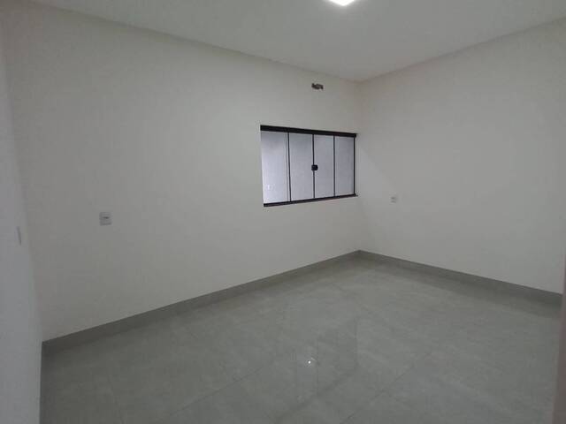 #757 - Casa para Venda em Aparecida de Goiânia - GO