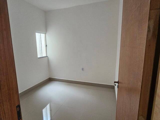 Casa para Venda em Goiânia - 5