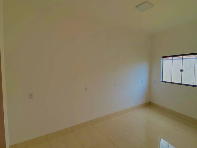 Casa para Venda em Goiânia - 4