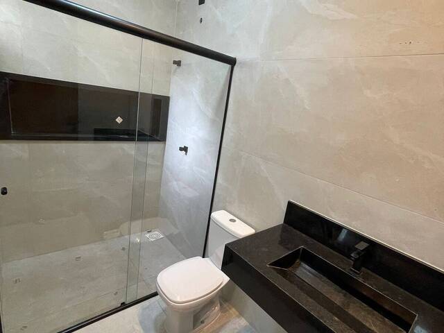 Casa para Venda em Goiânia - 5