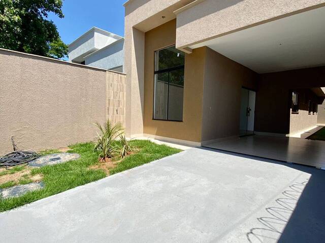 Casa para Venda em Aparecida de Goiânia - 2