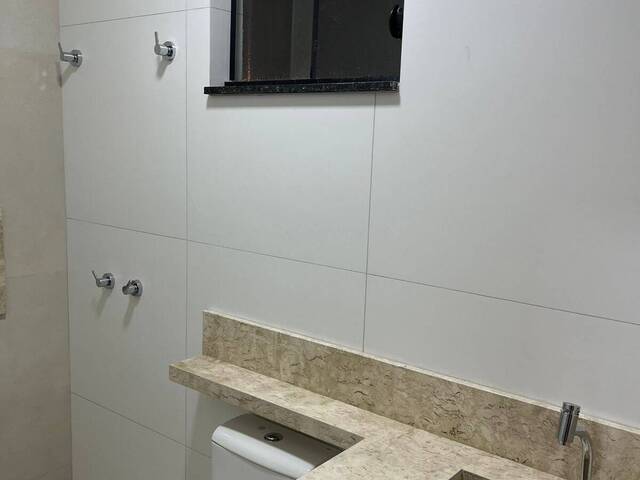 Casa para Venda em Goiânia - 3