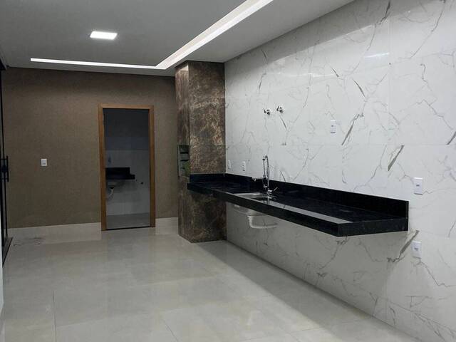 Casa para Venda em Goiânia - 4