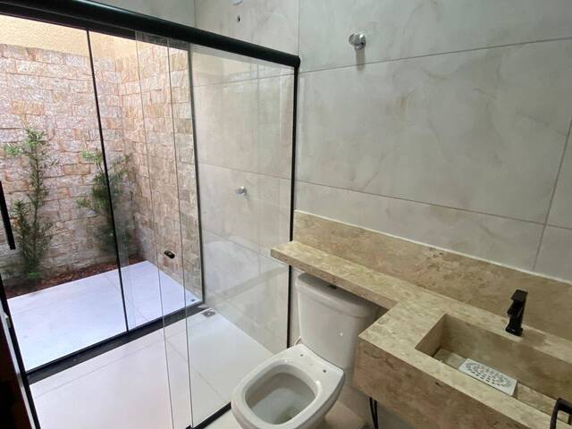 Casa para Venda em Goiânia - 4