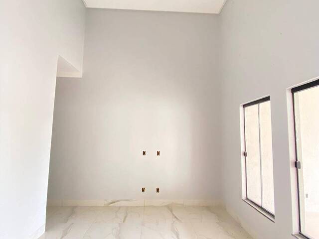 Casa para Venda em Aparecida de Goiânia - 5