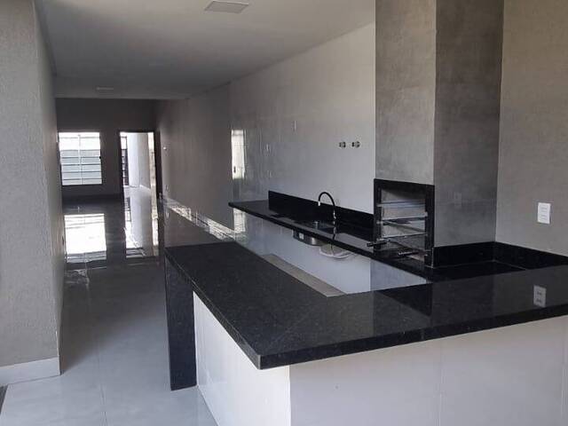 Casa para Venda em Goiânia - 5