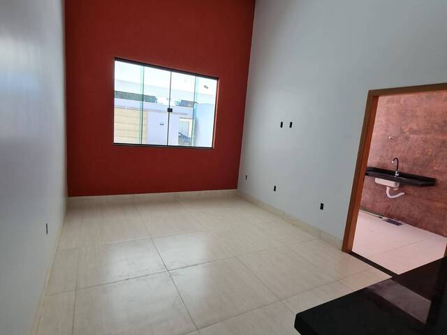 Casa para Venda em Goiânia - 3