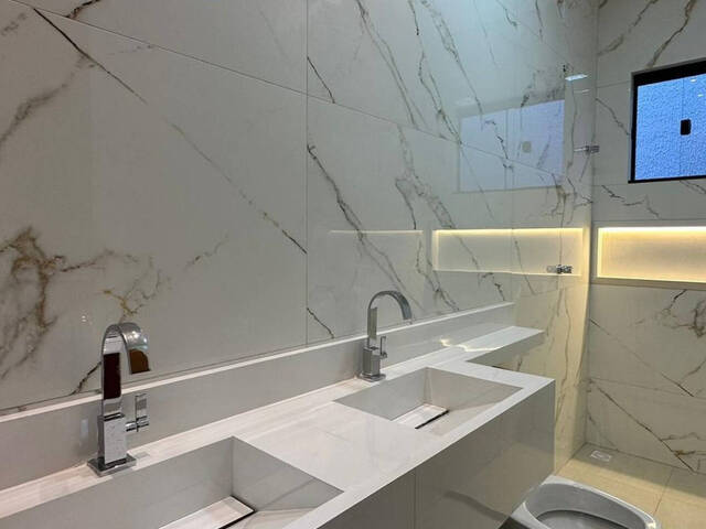 Casa para Venda em Aparecida de Goiânia - 4