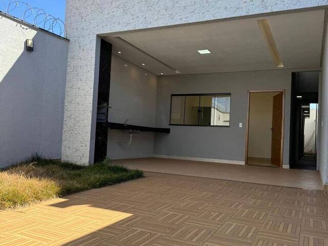 #900 - Casa para Venda em Goiânia - GO