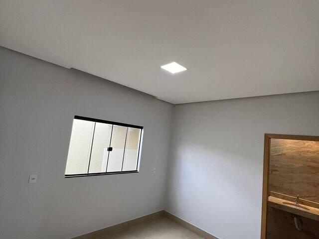 Casa para Venda em Goiânia - 2