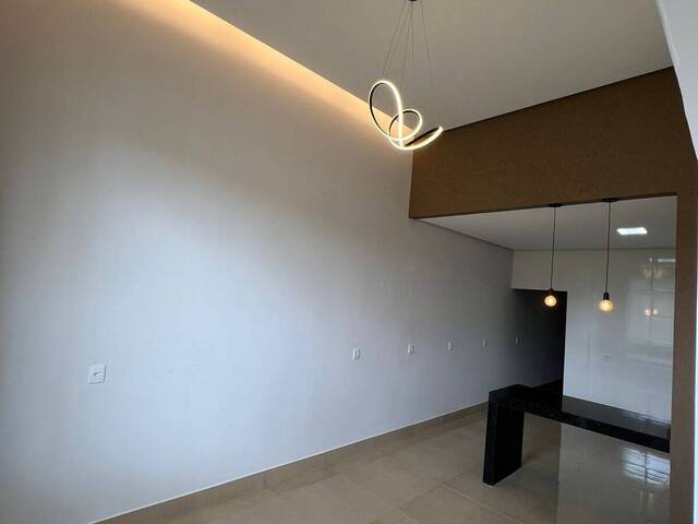 Casa para Venda em Goiânia - 3