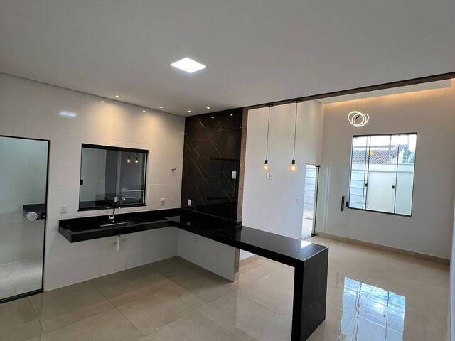 Casa para Venda em Goiânia - 5