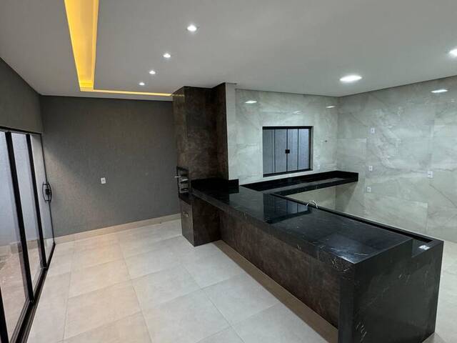 Casa para Venda em Goiânia - 4