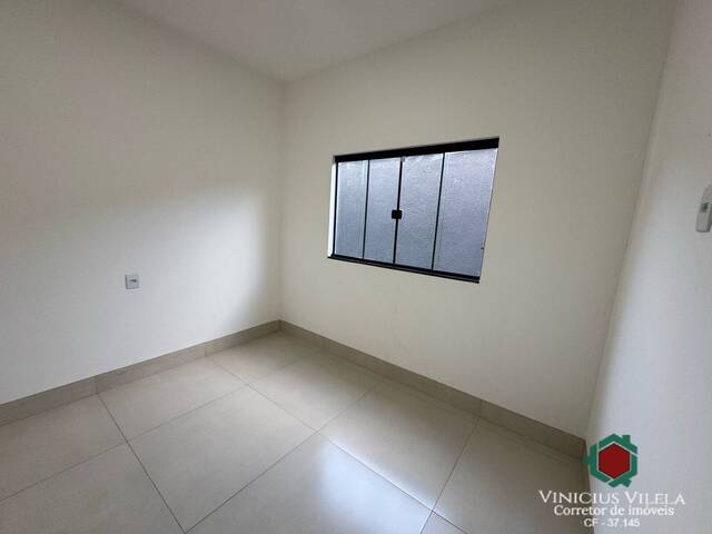 #1070 - Casa para Venda em Aparecida de Goiânia - GO - 3