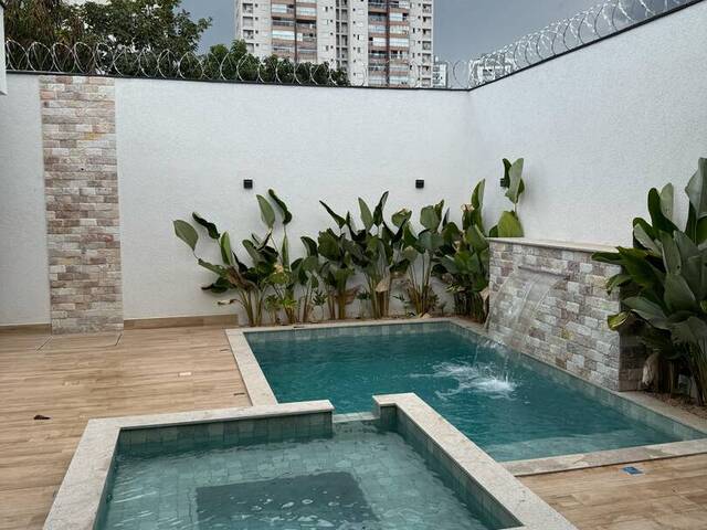 #1072 - Casa para Venda em Goiânia - GO - 3
