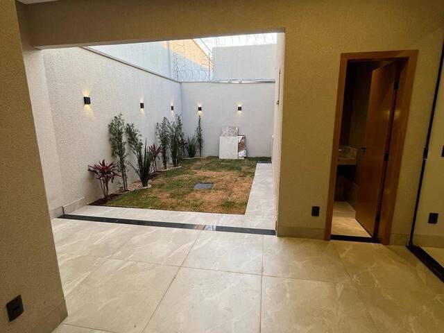 Casa para Venda em Goiânia - 5